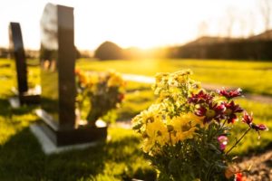 遺體化妝師入行條件