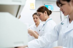 醫療化驗師飽和