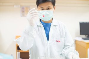 醫療化驗師飽和