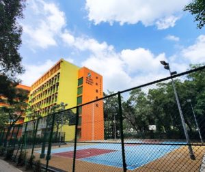 71校網小學邊間好