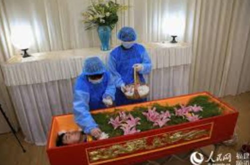 遺體化妝師前景好唔好